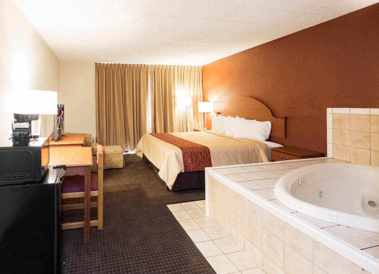 Motel Days By Wyndham 2*